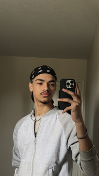 Robin, 20, Canada