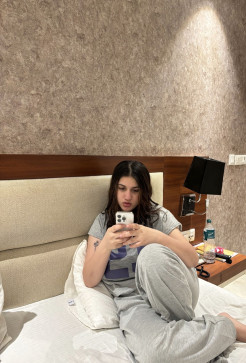 Cadelhadid, 23, India