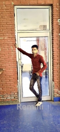 Shahjanmalik, 18, India