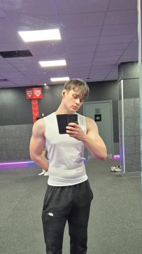 Derek , 24, United States