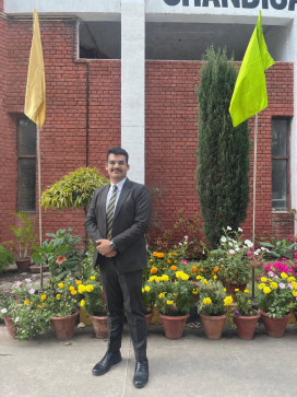 Wadhwa_6665_, 21, India