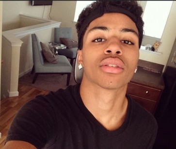 JG, 18, United States
