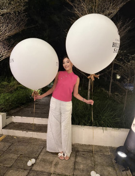 Kassandra, 99, Singapore