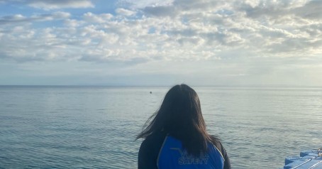 Silhouette , 25, Cayman Islands