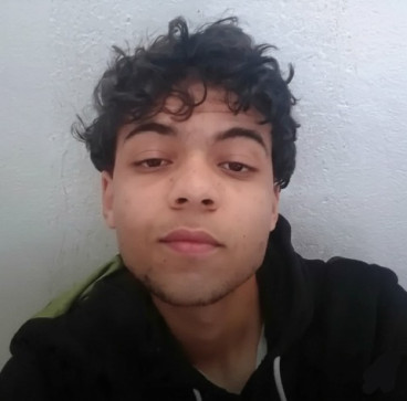 Ken, 18, Tunisia