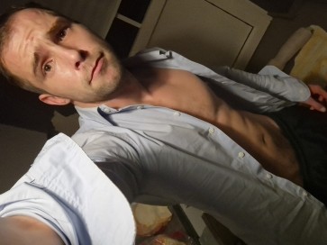 Vinius, 30, Belgium