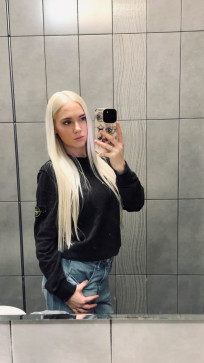 Sandra, 18, Estonia