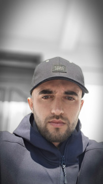 Ron, 25, Albania
