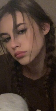 Maggie, 18, United States