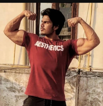 Mohitmeup, 27, India