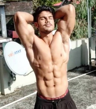 Mohitmeup, 26, India