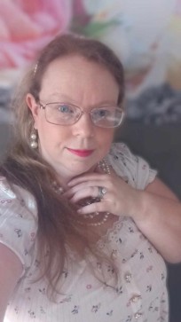 Erica_NormalChat, 43, United Kingdom