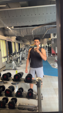 Sharkss, 20, India