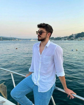 Neeraj Sharma, 27, India
