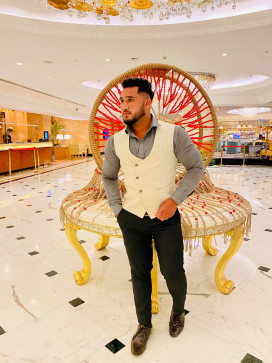 Aarav Thakur, 27, India