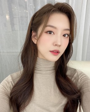 Lin Huiting, 39, Hong Kong