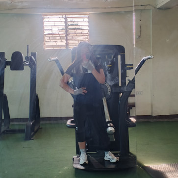 Chel, 37, Philippines