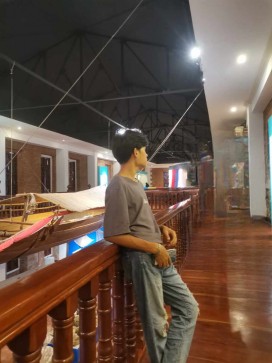 Christopher, 18, Philippines