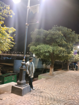 Hail-Fellow, 28, India