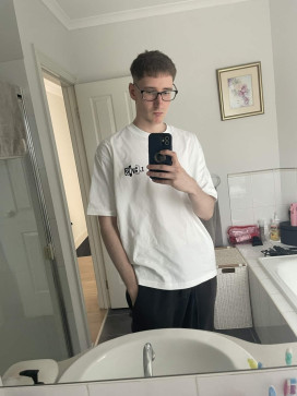 Mattdm04, 19, Australia