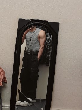 Ash, 20, United Kingdom