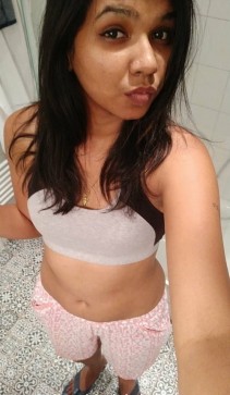 Priya, 21, India