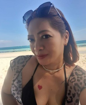 Sel, 47, Philippines