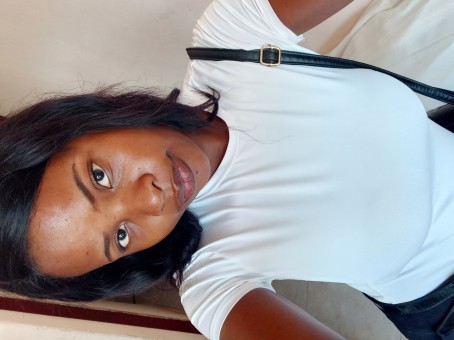 Gracious, 30, Zambia