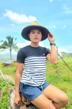 Yan-Yan, 26, Philippines