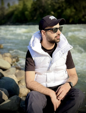 Crymetyme, 34, India