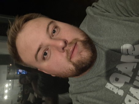 R Vonm, 28, South Africa