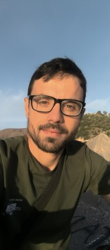 Abd Laziz, 31, Algeria