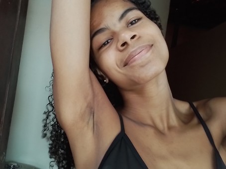 Daniella, 18, Brazil