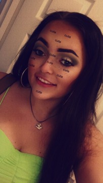 Jess, 21, United Kingdom