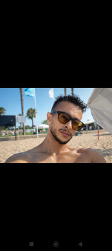 Iliyan, 29, Portugal