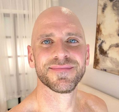 Alex, 40, Netherlands