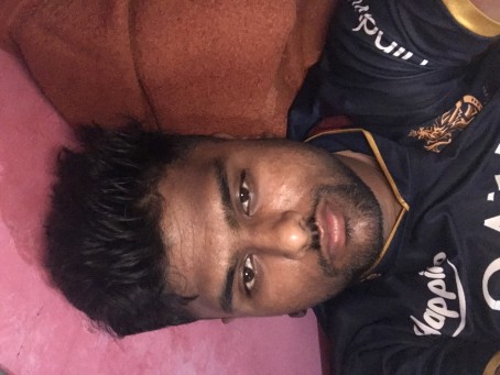 Yash Shinde, 19, India