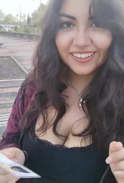 Ana, 18, United States