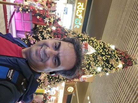 Vijay Radhakrishnan, 42, India