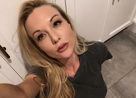 Mary Kate, 35, United States