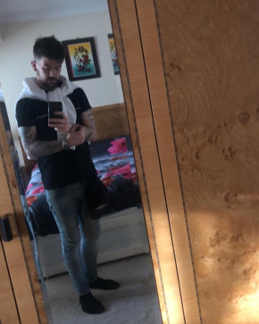 Jordan, 30, United Kingdom