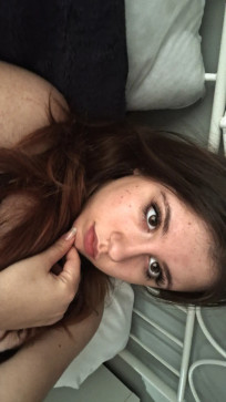 Izzy, 18, Bulgaria