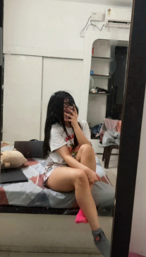 Kate, 24, India