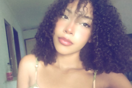 Maria Dins, 18, Brazil