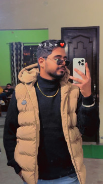 Yash Thakur, 24, India