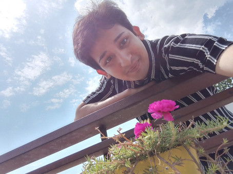 Mona Roy, 18, India