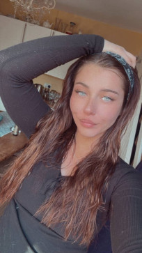 Kaitlyn, 21, United States