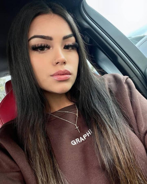 Amber, 30, United States