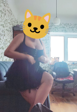 Nony, 25, Netherlands