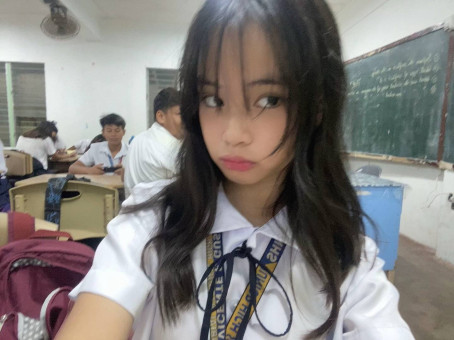 Sofia   , 18, Philippines